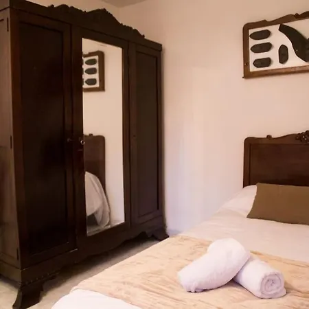 A Casa Da Moreira - En Ponte Maceira Ferienhaus Ceilan