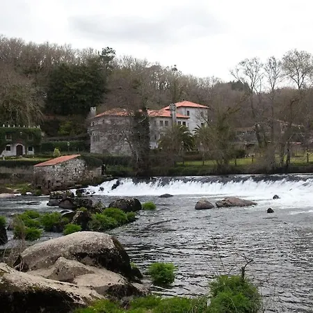 A Casa Da Moreira - En Ponte Maceira Ferienhaus *