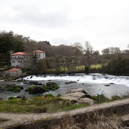 A Casa Da Moreira - En Ponte Maceira Ferienhaus *