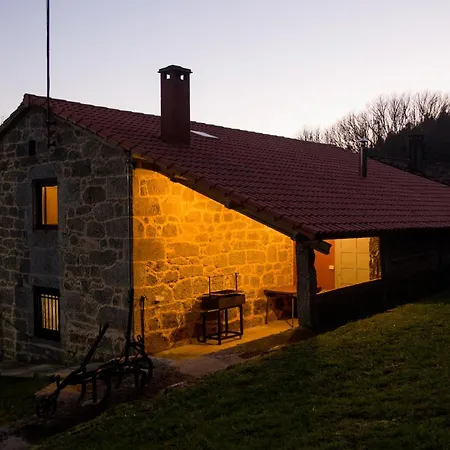 A Casa Da Moreira - En Ponte Maceira * Ceilan