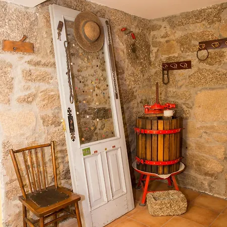 A Casa Da Moreira - En Ponte Maceira * Ceilan