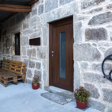 A Casa Da Moreira - En Ponte Maceira Ferienhaus *
